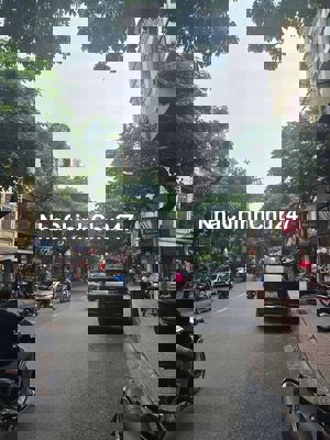 Chính Chủ Cần Bán Nhà Phố Ngọc Lâm - Lô Góc - Vị Trí Vàng - Giá Tốt