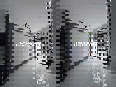 Chính chủ bán nhà giá rẻ ngay chợ Tân Bình