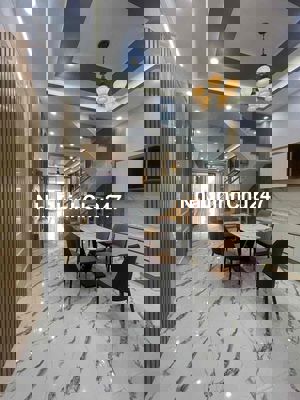 CHÍNH CHỦ VỪA XÂY XONG KẸT TIỀN NÊN CẦN BÁN GẤP