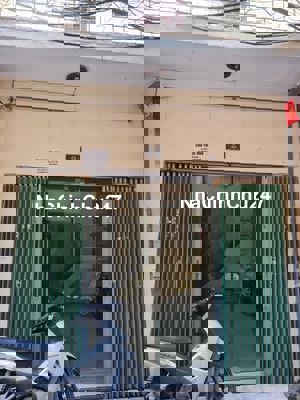 Nhà số 2 Thổ Quan cách Khâm Thiên 2 nhà KD sầm uất, chính chủ