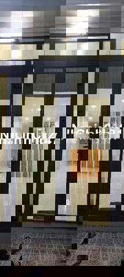 Bán nhà đường 46 liên hệ C Thuỷ chính chủ ***