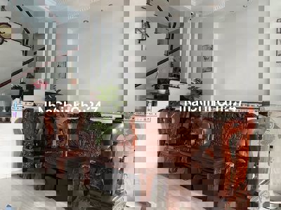 Chính chủ bán nhà phố trệt lầu, hẻm xe hơi, đủ nội thất