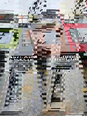 Nhà đẹp 3 Tầng Kiệt Oto Cù Chính Lan, cách đường 30m