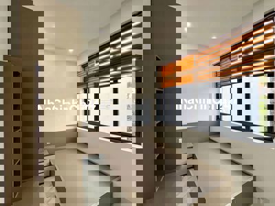 NHÀ MẶT PHỐ CHÍNH CHỦ NGỢP BÁN GẤP, 1TY230 80M2, SỔ HỒNG RIÊNG