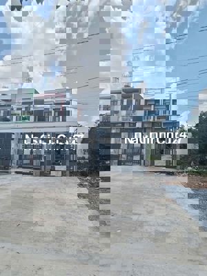 🍀 Chủ gửi , bán nhanh căn nhà Mỹ Hạnh Nam giáp Hóc Môn 
_ 5 x 25