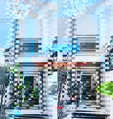 chính chủ nhờ bán căn nhà DT 36m2/3ty6,SHR,hẻm VF3,có 3 PN, hẻm thông