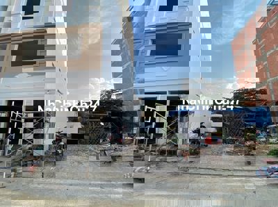 Chính chủ bán đất thổ cư 75,6m2 nằm trong KDC Tây Lân toàn nhà xây mới