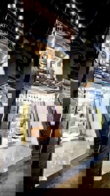 Chính chủ bán nhà mới phạm văn bạch tân bình giá tốt. Nhà 4PN.