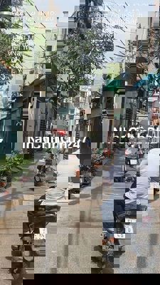 CHÍNH CHỦ CẦN BÁN 2 CĂN P15, TB , GẦN NHÀ GA T3, CHDV CAO CẤP.