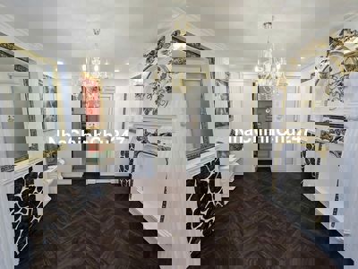 Chính chủ gửi Môi giới 1%, 16/16/40 Nguyễn Thiện Thuật, Quận 3. 5 tầng