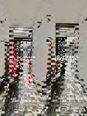 Bán nhà Bùi Thị Xuân quận Tân Bình chính chủ