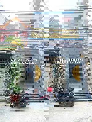 NHÀ MỚI ĐẸP CHÍNH CHỦ ĐƯỜNG NHỰA XE HƠI. KHU SẠCH SẼ