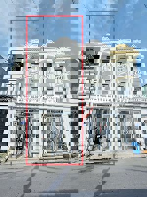 CHÍNH CHỦ CẦN BÁN NHÀ 1 TRỆT 2 LẦU MT ĐƯỜNG BÙI THỊ CỘI. DT 82,7M