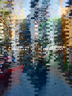 CHÍNH CHỦ BÁN NHÀ BA ĐÌNH- SỔ ĐỎ VUÔNG ĐẸP SẴN SÀNG TRAO TAY