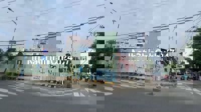 Chính chủ bán gấp lô đất góc 2MT đường lớn đối diện Đầm Sen.