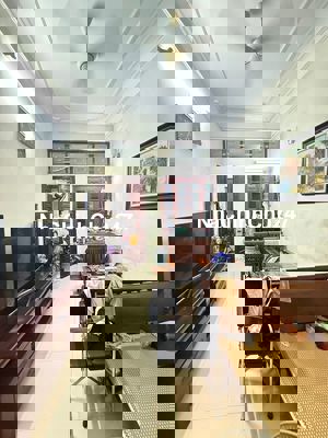 Chính chủ bán nhà phân lô, đường Giáp Bát, Hoàng Mai.