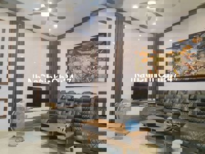 VIP Đống Đa, chính chủ bán nhà phố Vũ Ngọc Phan, 48m2*4T, oto đỗ 10m.