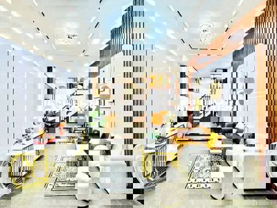 Chính chủ cần bán nhà định cư vị trí đẹp giáp Q1, hẻm 6m