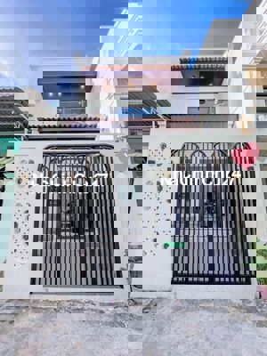 Nhà Chính chủ gần chợ Phước Vân, cấp 4 1 lửng sổ hồng riêng