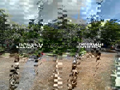 Chính chủ cần bán đất hxh thông 793/ Trần Xuân Soạn , có sẵn GPXD