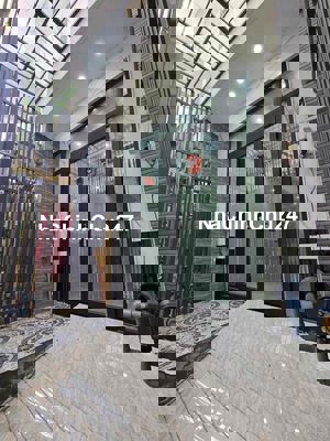 CHỦ GỬI NHÀ HẺM 24 NGUYỄN TRÃI, GẦN KHU HÀNH CHÍNH CÔNG