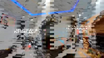 Nhà nguyên căn 150m2 4PN đường 40 Phường Hiệp Bình. Chính chủ