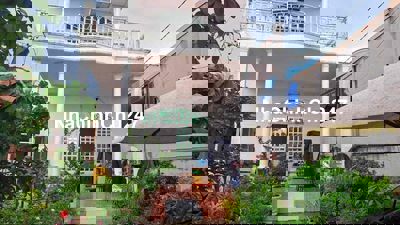 Nhà chính chủ cần bán nhanh . gần trung tâm Phước Hải _Hcm . Dt 226m2