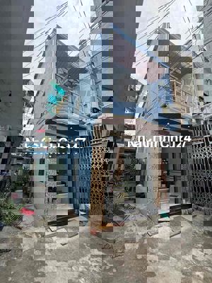 nhà chính chủ . khu víp Phường 5 Quận 8 . hẻm 1225/ . DT 3m40x9 .1 lầu