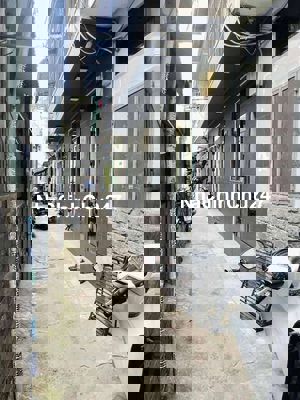 Chính chủ bán nhà 3 Tầng Nguyễn Kim Q10 2Pn 2Wc BTCT