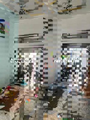 Chính chủ cần bán gấp nhà đẹp để chuyển nơi sinh sống thuộc Tân Triều.