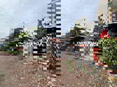 CHỦ GỬI BÁN LÔ ĐẤT NGAY LÀNG ĐẠI HỌC QUỐC GIA 	•	Diện tích: 108m² (nga