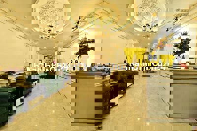 Chính chủ bán nhà mặt phố Đống Đa kinh doanh đỉnh đẹp long lanh, 23 tỷ