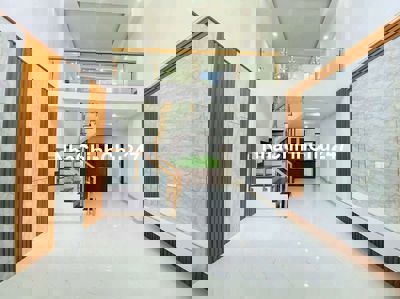 Tôi chính chủ cần bán căn nhà 4'5x12m sổ hồng chính chủ