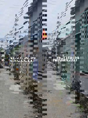 Bán nhà chính chủ .đang chờ sổ