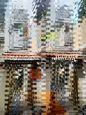 Nhà chính chủ 55m2 - 3 tầng - 6tỷ5 - 4PN, 4WC - Chiến Thắng, P.9, PN