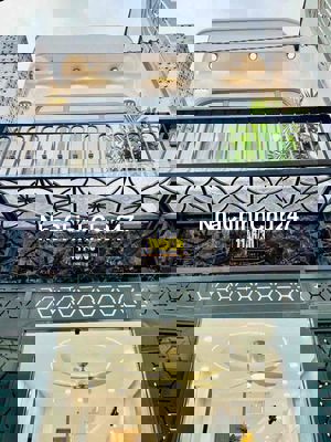 cần bán nhà hẻm quang trung, chính chủ