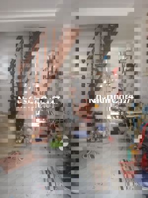 Nhà chính chủ . nguyên căn