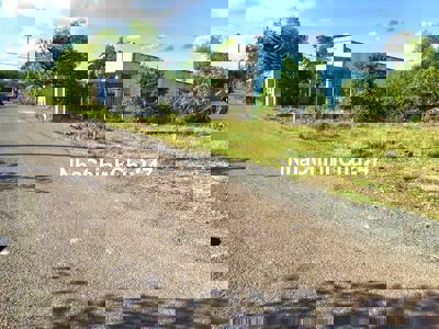 ALO ALO CHỦ CẦN BÁN GẤP 182M2 GIÁ CHỈ 850 TRIỆU MẶT TIỀN ĐƯỜNG BASA