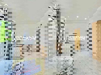 CĂN HỘ BAN CÔNG CỰC  THOÁNG NGAY VÒNG XOAY DÂN CHỦ