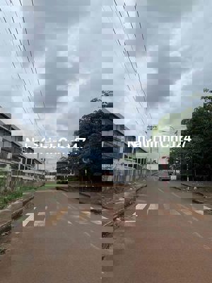 Chính chủ kẹt vốn cần bán gấp 2 lô đất mặt tiền đường ngay kcn, SHR