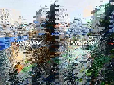 chính chủ bán căn tập thể- đường Láng