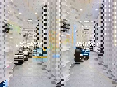 Chính chủ bán gấp nhà đường Văn Chung Tân Bình|hẻm xe hơi| gần sân bay