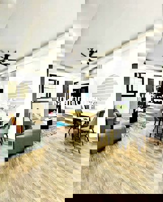 CHÍNH CHỦ BÁN NHÀ TẬP THỂ LIỄU GIAI, ĐỘI CẤN, 70M, Ô TÔ ĐỖ CHÂN TÒA