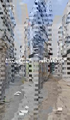 Chủ gấp bán nhà 2 tầng diện tich 50m2 (5x10) hẻm trước nhà 5m