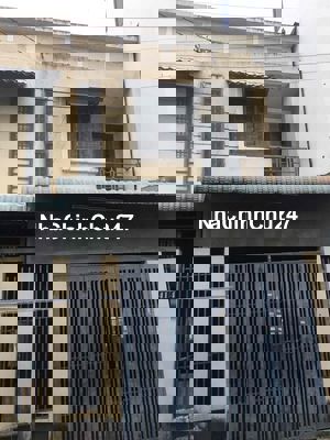 NHÀ CHÍNH CHỦ KẸT TIỀN CẦN BÁN GẤP, SHR