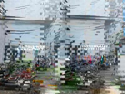 chính chủ bán nhà cách đường lớn thống nhất 30m