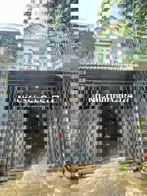 Bán Gấp Nhá SHC Chính Chủ 4x13,1 lầu,1tỷ150tr,Hà duyên phiên.