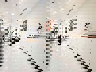 CHÍNH CHỦ BÁN LẠI CĂN HỘ CHUNG CƯ SUNRISE CITYVIEW 3P 2WC QUẬN 7