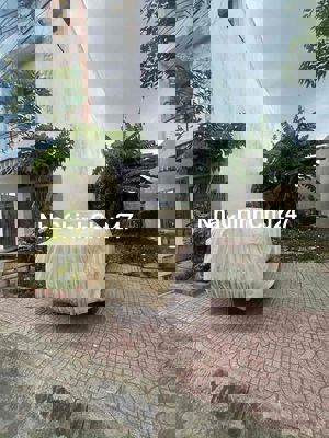 đất ngon , giá rẻ nằm kế trung tâm cần tìm chủ mới 172m2