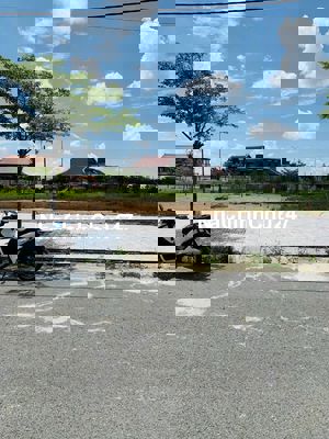 NHANH!!! Kèo thơm Đất  Đức Hoà nhựa 14m..1tỷ.945 130m2 sổ chính chủ